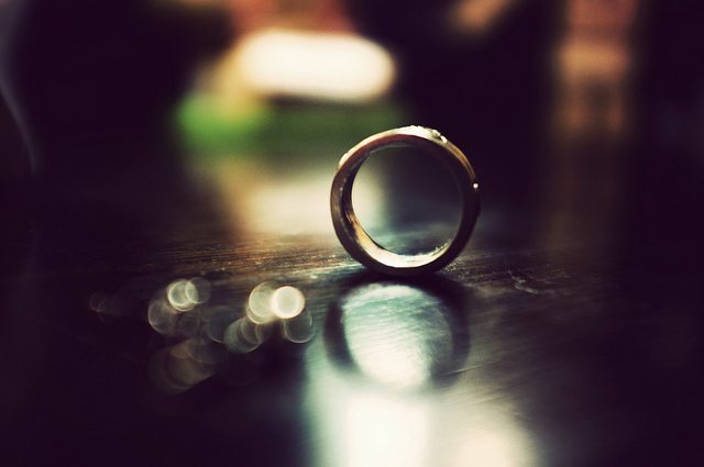 a photo of a ring