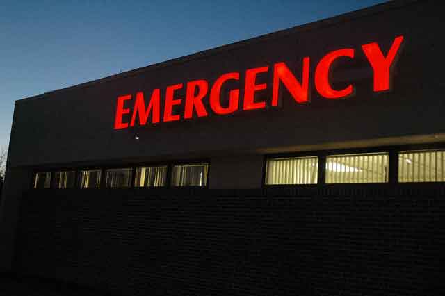 emergency sign at hospital