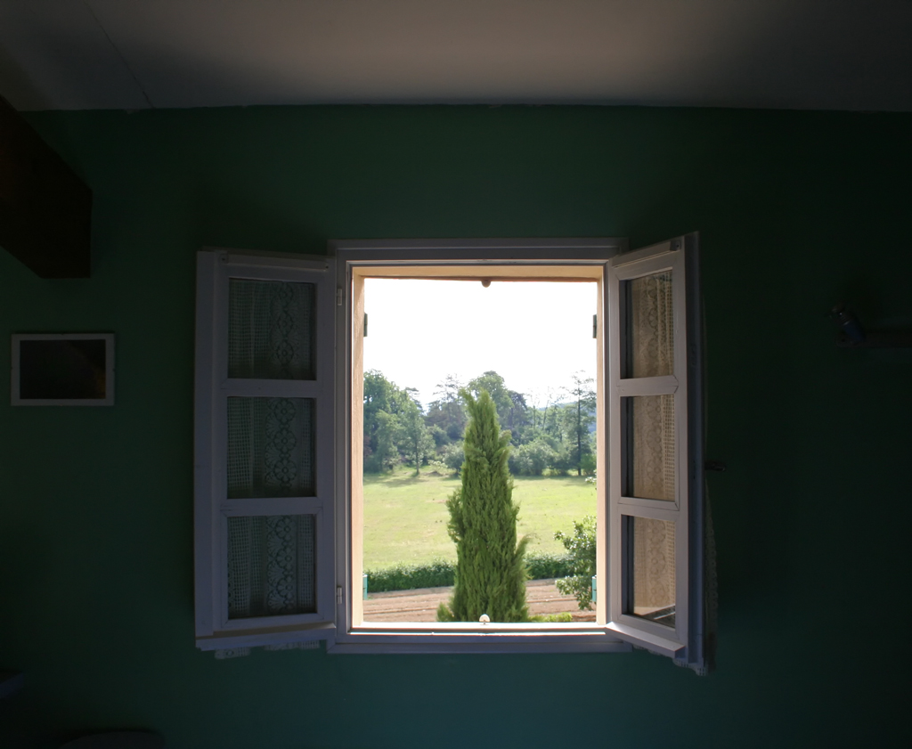 Image of an open window.