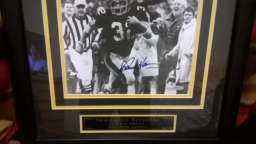 Franco-Harris-Terry-Bradshaw-Perfect-Catch-Autograph-Anthony-Crawford-homeless-street-paper