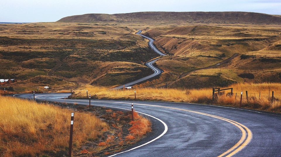A road with many curves and hills
