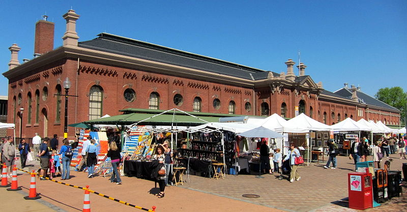 a photo of eastern market