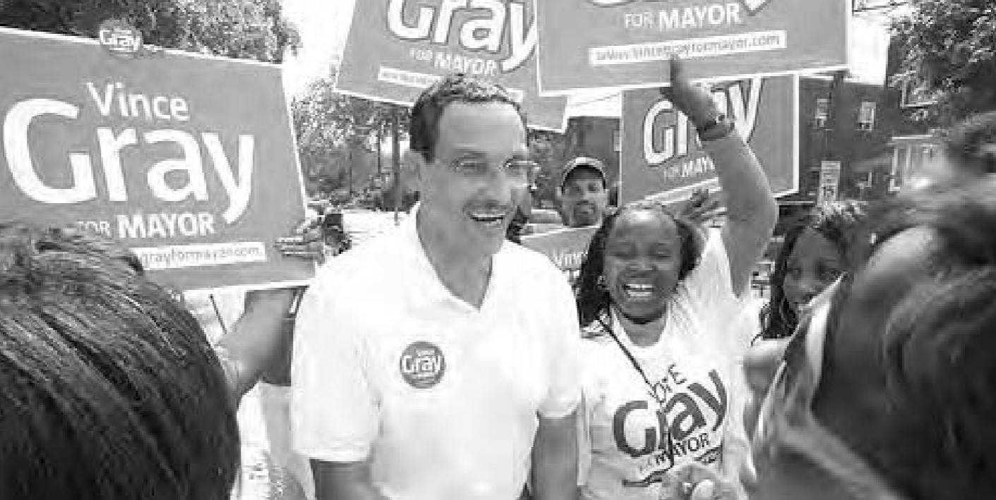 Photo of Mayor-Elect Vince Gray greeting supporters