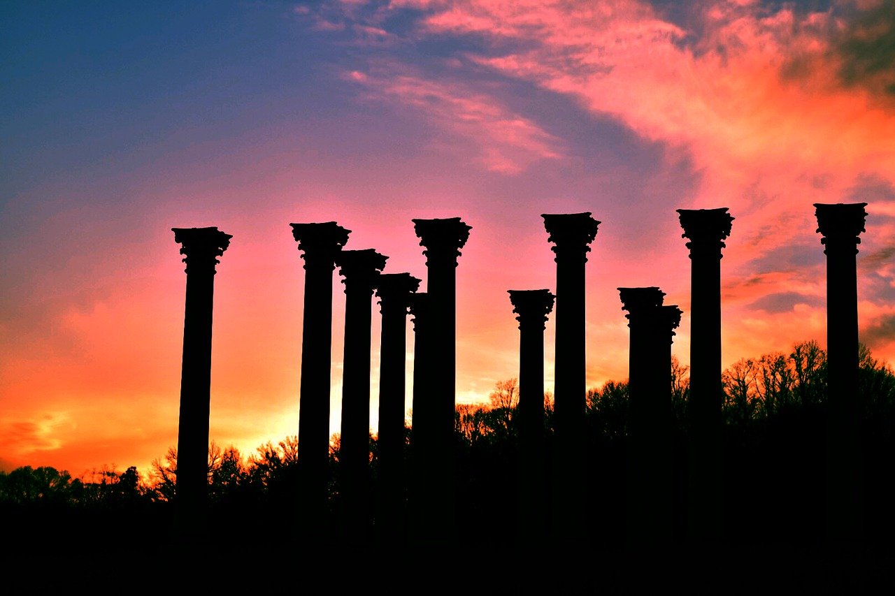 Photo of the Congressional Pillars at the National Arboretum in Washington, DC