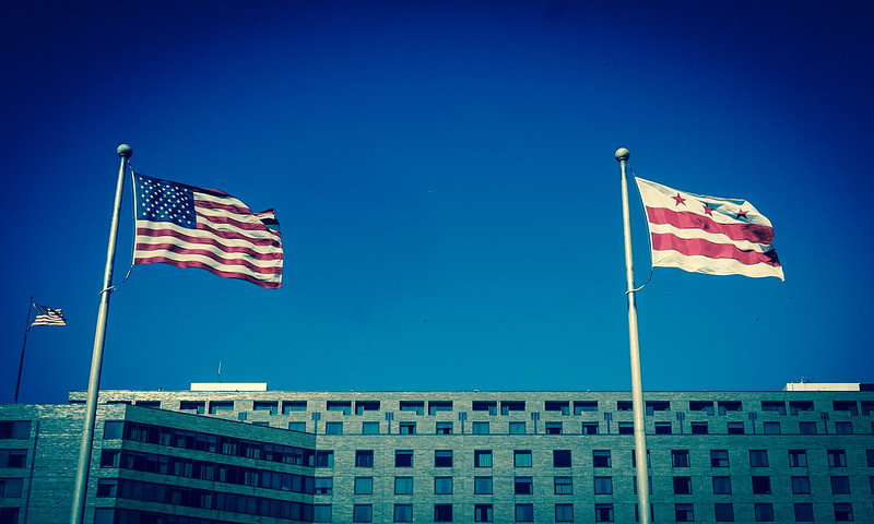 Photo of the US and DC flags