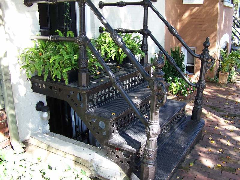 Photo of a DC stoop (a short set of stairs)