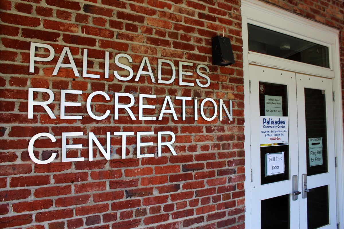 The door to the Palisades Recreation Center
