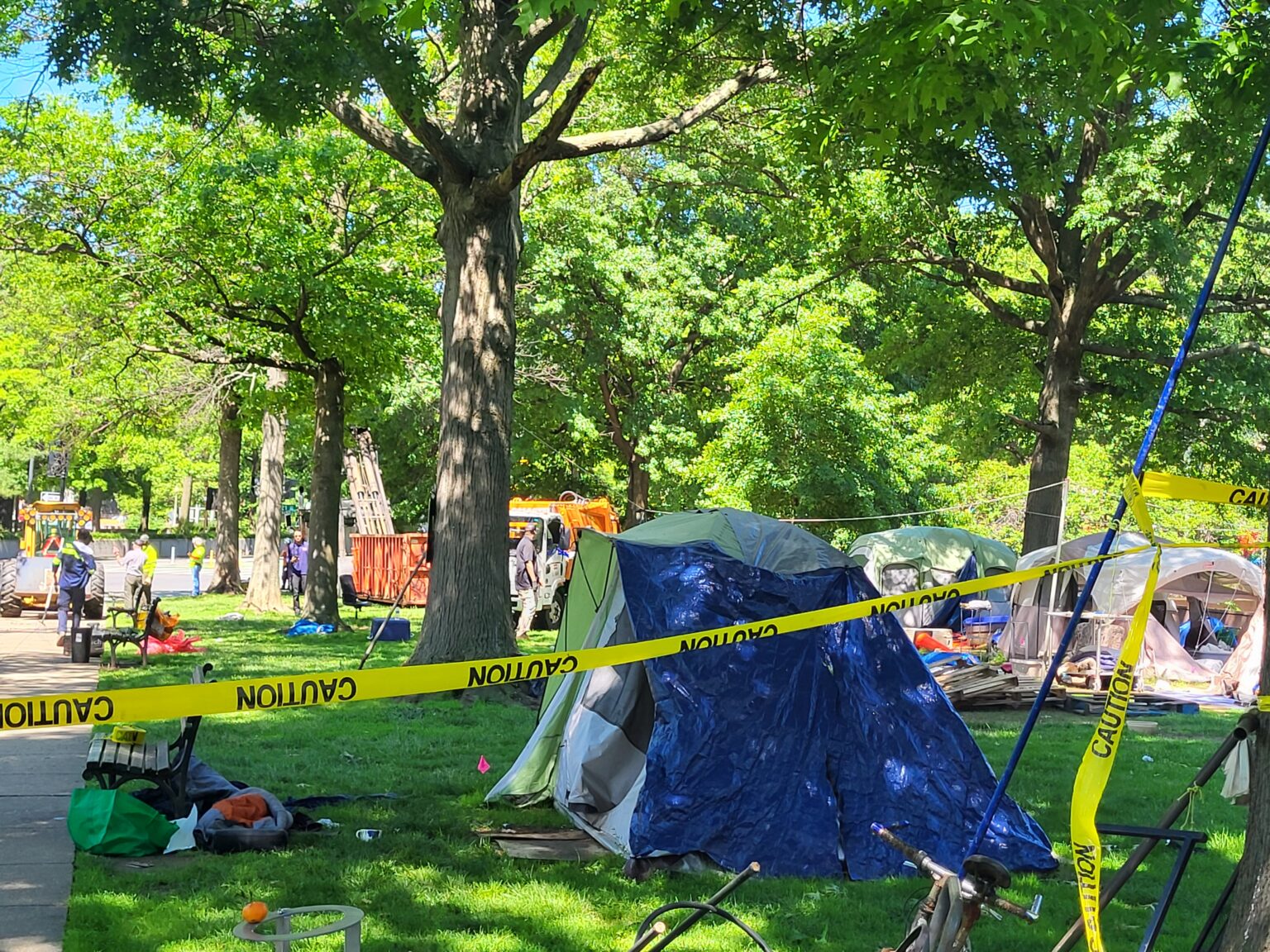 dc-nps-close-encampments-across-foggy-bottom